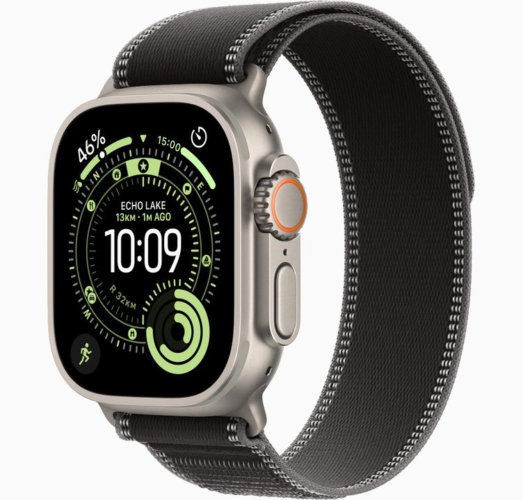 Apple Watch Ultra 3 trail loop titanium color